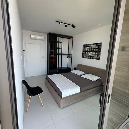 Villa 58 *