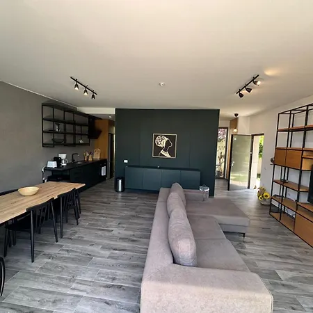 58 Villa