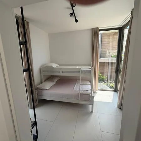 Villa 58 *
